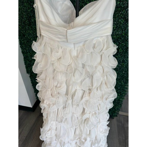 Ivy & Aster Gardenia White, Ivory Ruffle Blossom Wedding Dress size 8 Orig.$3000 - Picture 8 of 10